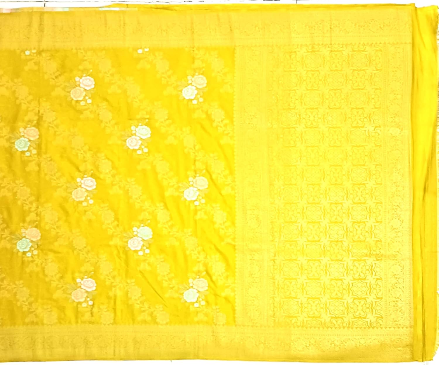 myFashion Banarasi Soft Silk Saree with Woven Floral Motif