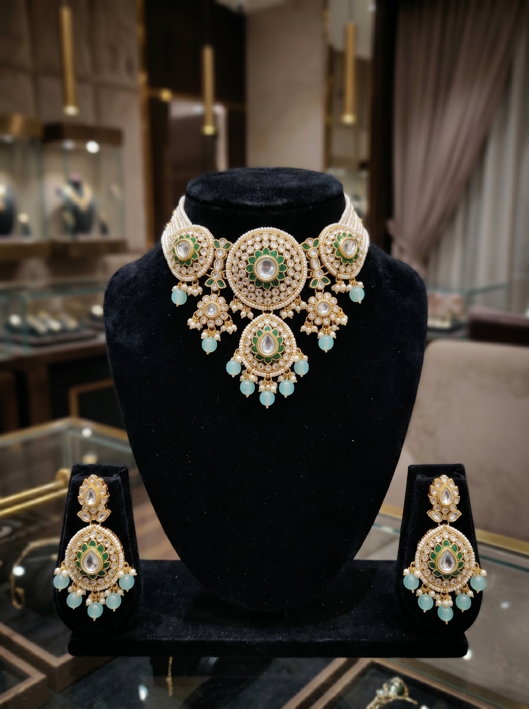myFashion Royal Kundan Necklace Set with Pearl Strands & Green Enamel | Bridal Jewellery Set with Earrings & Maang Tikka