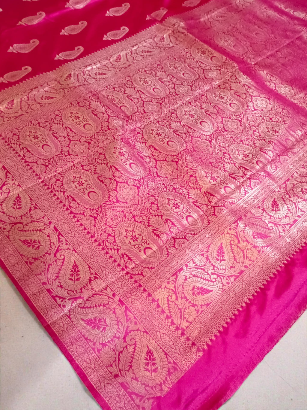 Premium Banarasi Mashru Silk Saree with Glossy shine & Woven Zari Border