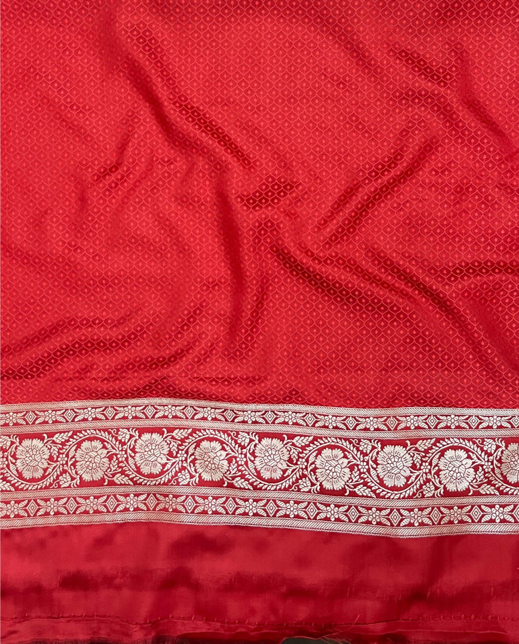 Red Banarasi Mashru Silk Saree with Floral Jaal Weaving – Traditional Handwoven Banarasi Wedding & Festive Saree