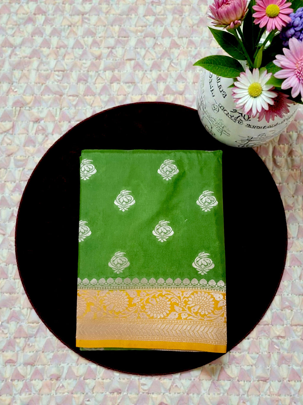 myFashion Banarasi Premium Katan Silk Light Green & Yellow Zari Saree