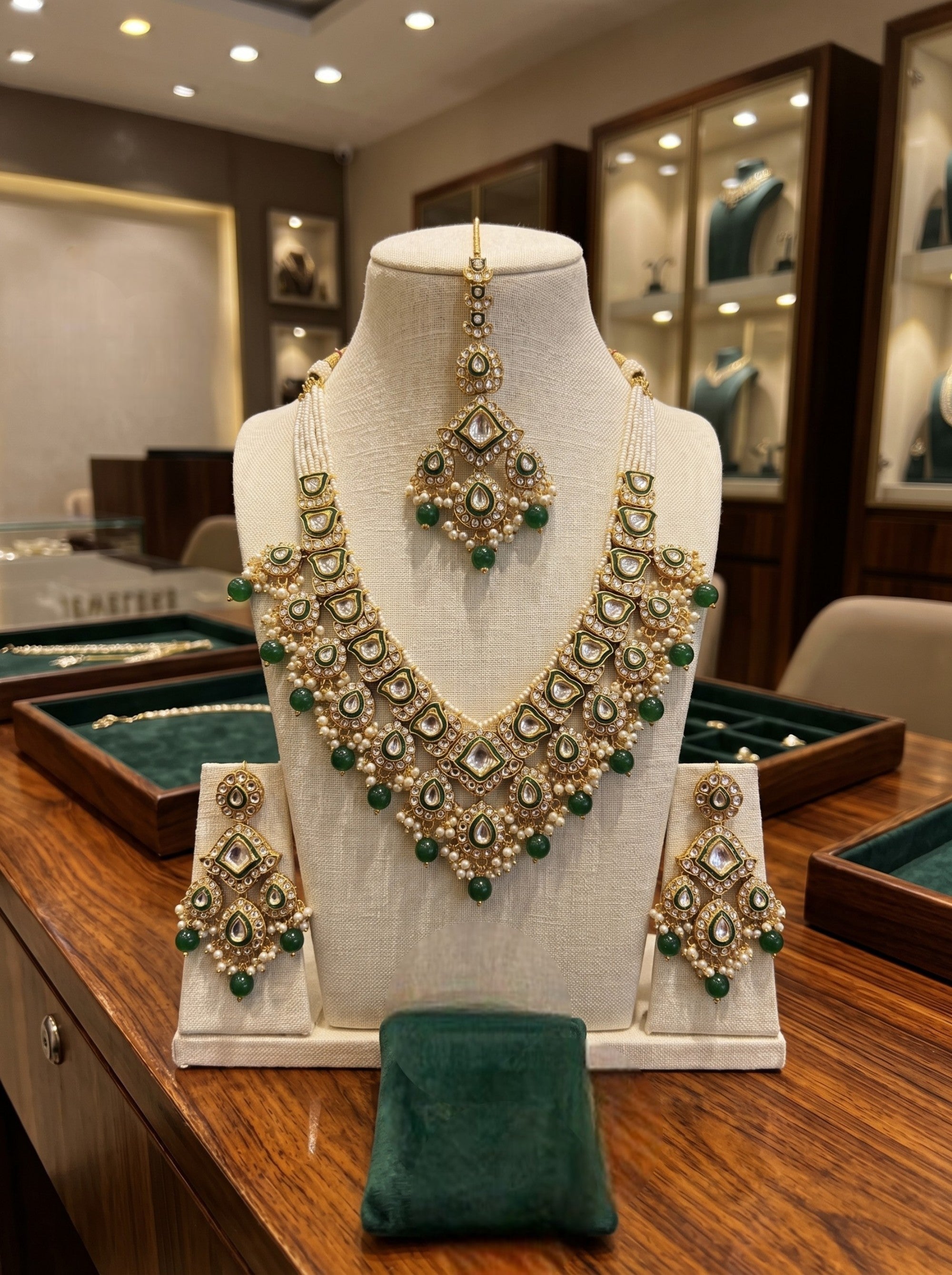 myFashion Green Kundan V-Shape Necklace Set with Pearls | Bridal Jewellery Set with Earrings & Maang Tikka