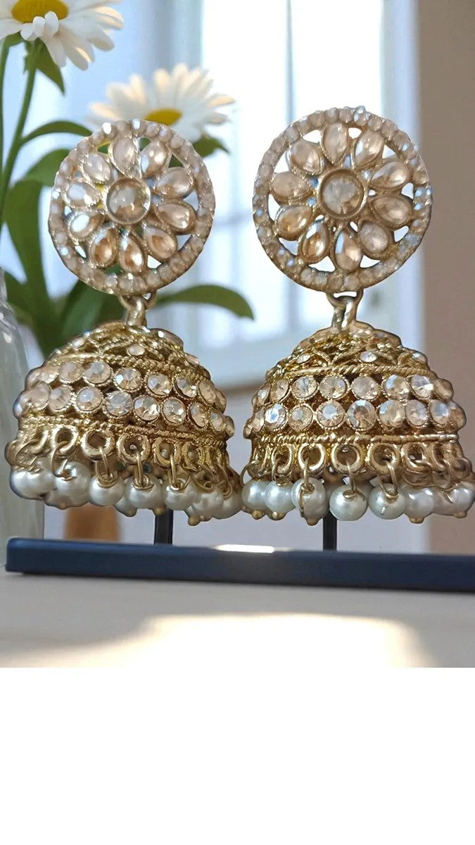Multi-Layer Pearl Kundan Choker Set with Maang Tikka & Jhumka Earrings – Bridal Statement Jewellery