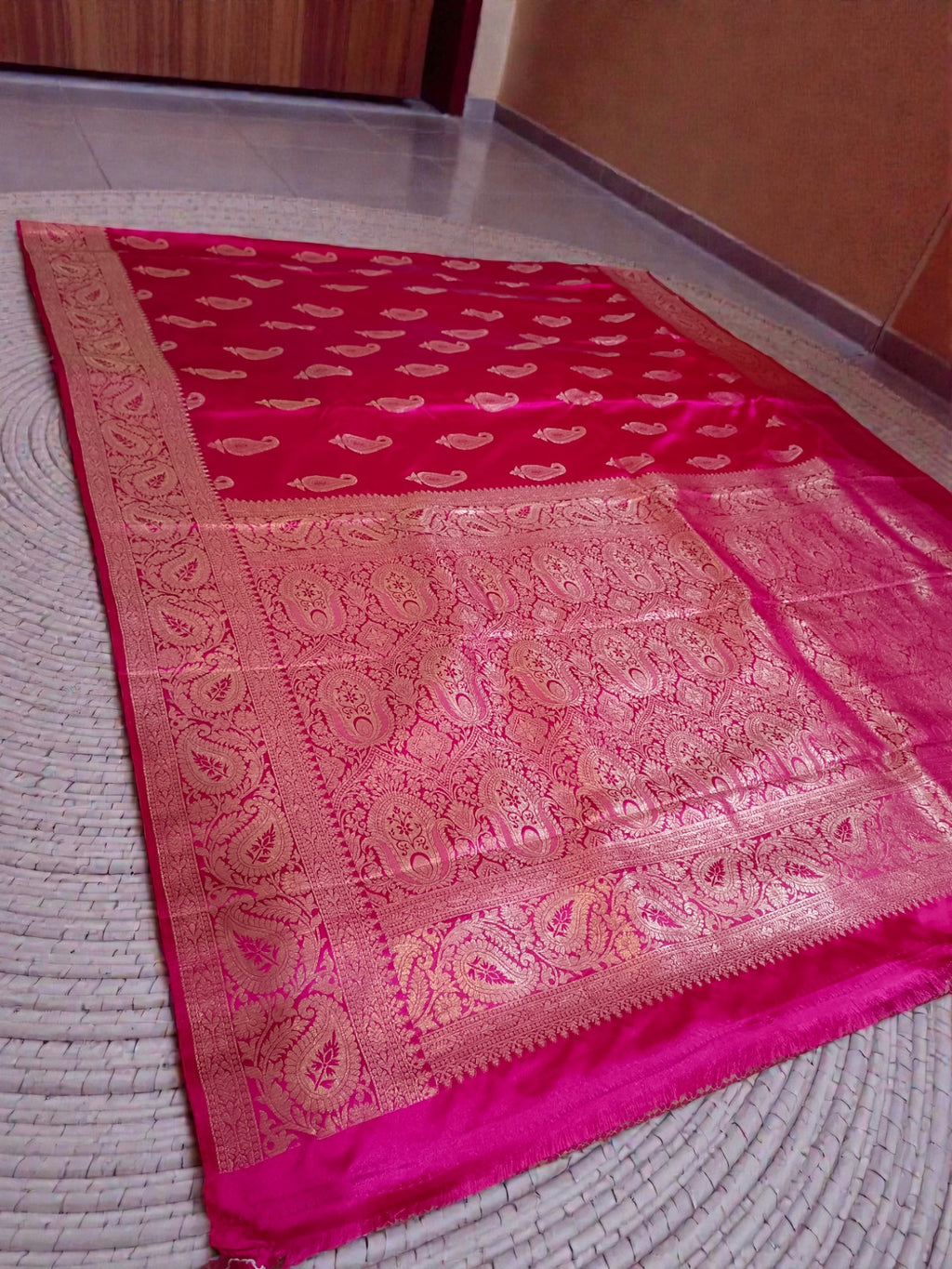 Premium Banarasi Mashru Silk Saree with Glossy shine & Woven Zari Border