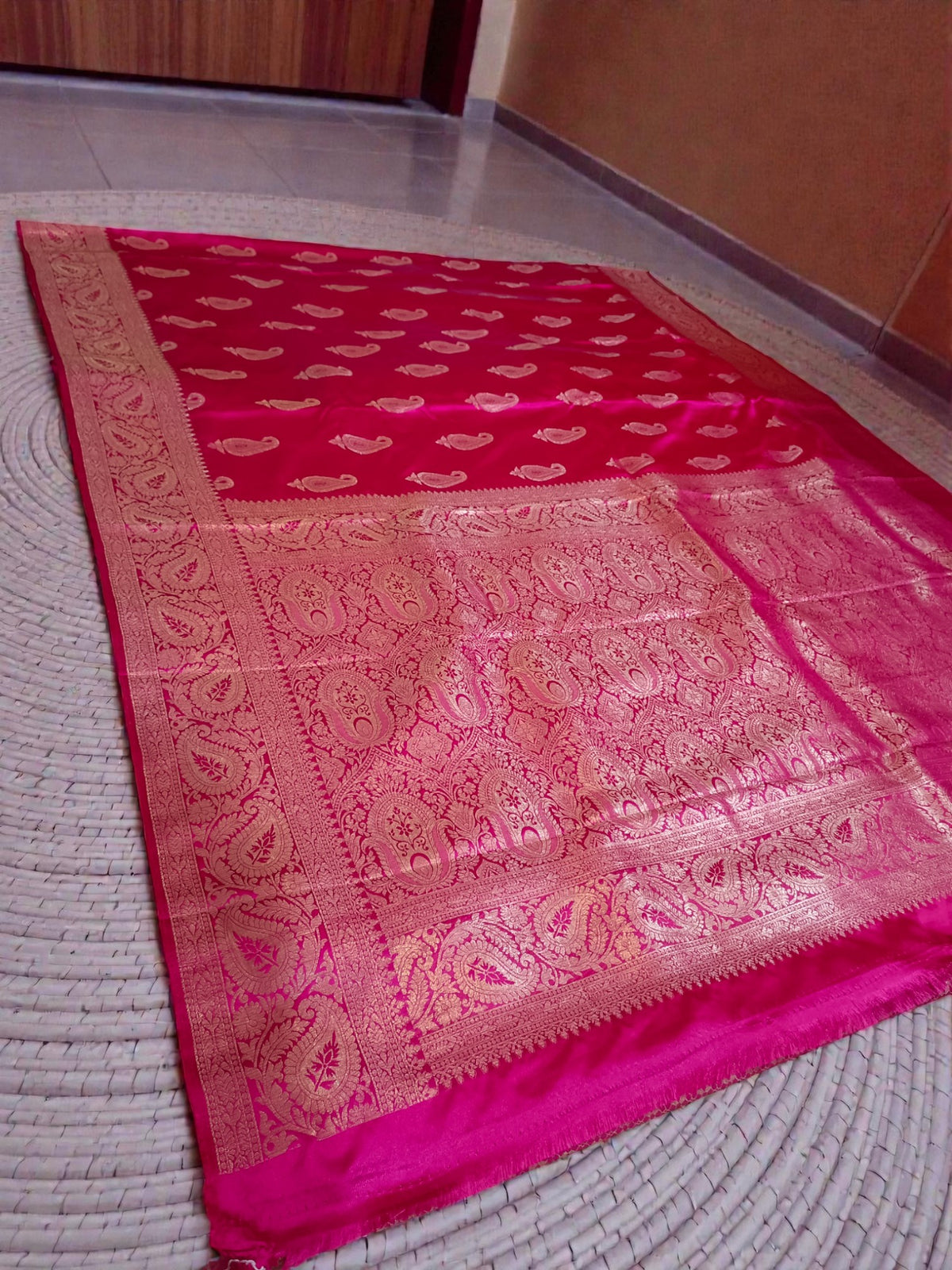 Premium Banarasi Mashru Silk Saree with Glossy shine & Woven Zari Border